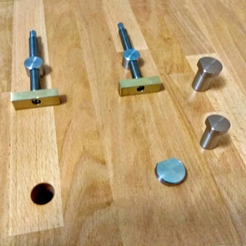 Messing benkedogs-indlæg til 3/4" og 20 mm huller