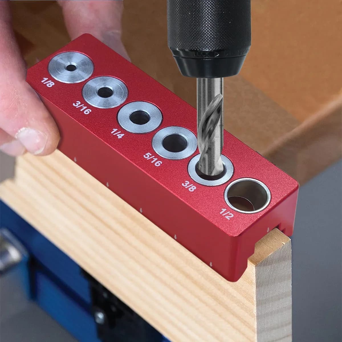 Lodret jig til hulskifte- og dowel-boring